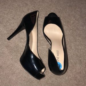 nine west black heels